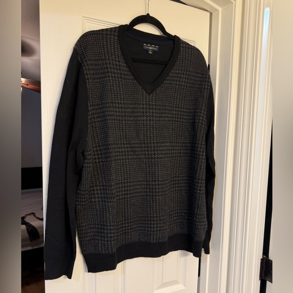 Club Room Men's V Neck Sweater Merino Wool Blend Grey/Black Size Xl - Picture 2 of 5